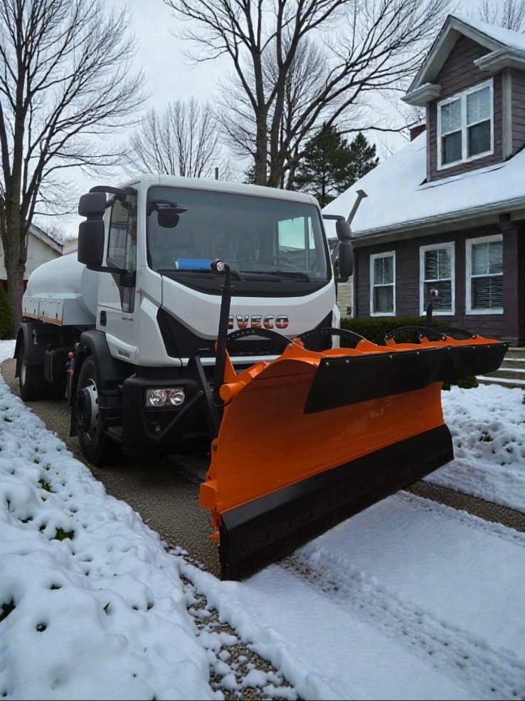 Qar Təmizləyici qurğulu Su çəni